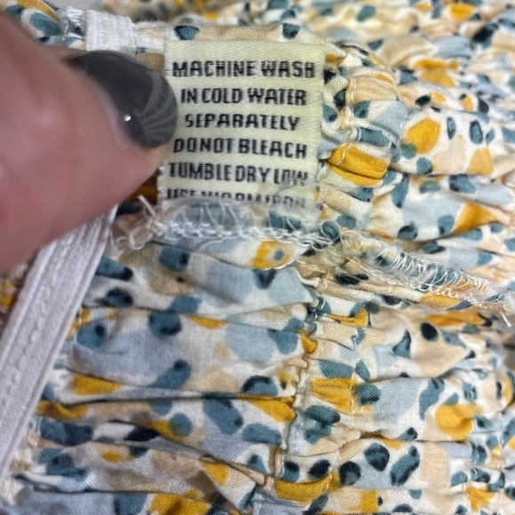 Sim & Sam 100% cotton abstract print smocked hem crop top, size large - Picture 5 of 5